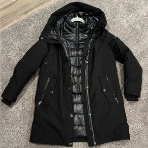 Black Michael Kors, jacket size medium great conditions